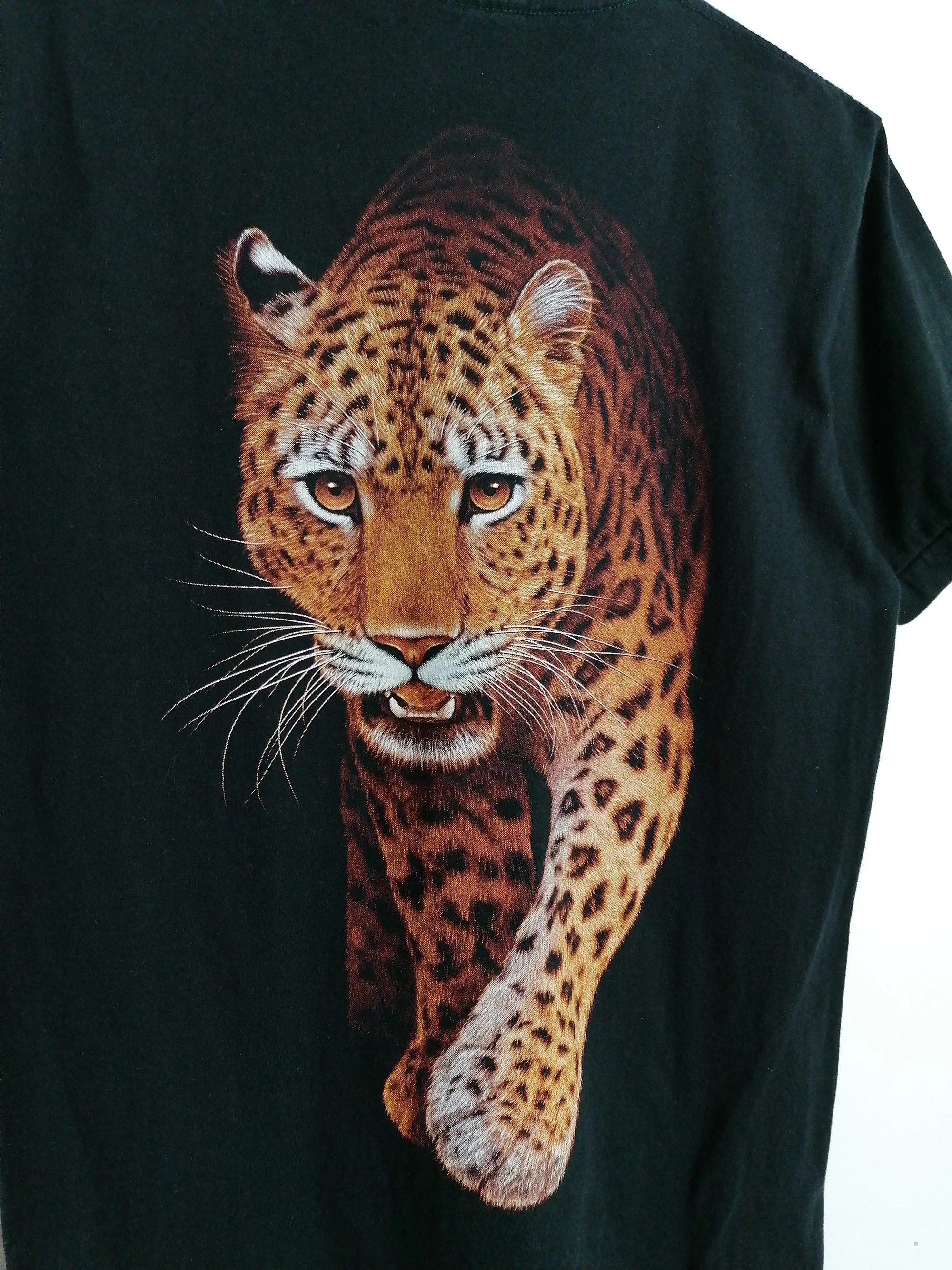 90's Rock Eagle Leopard T-shirt ~ size S-M