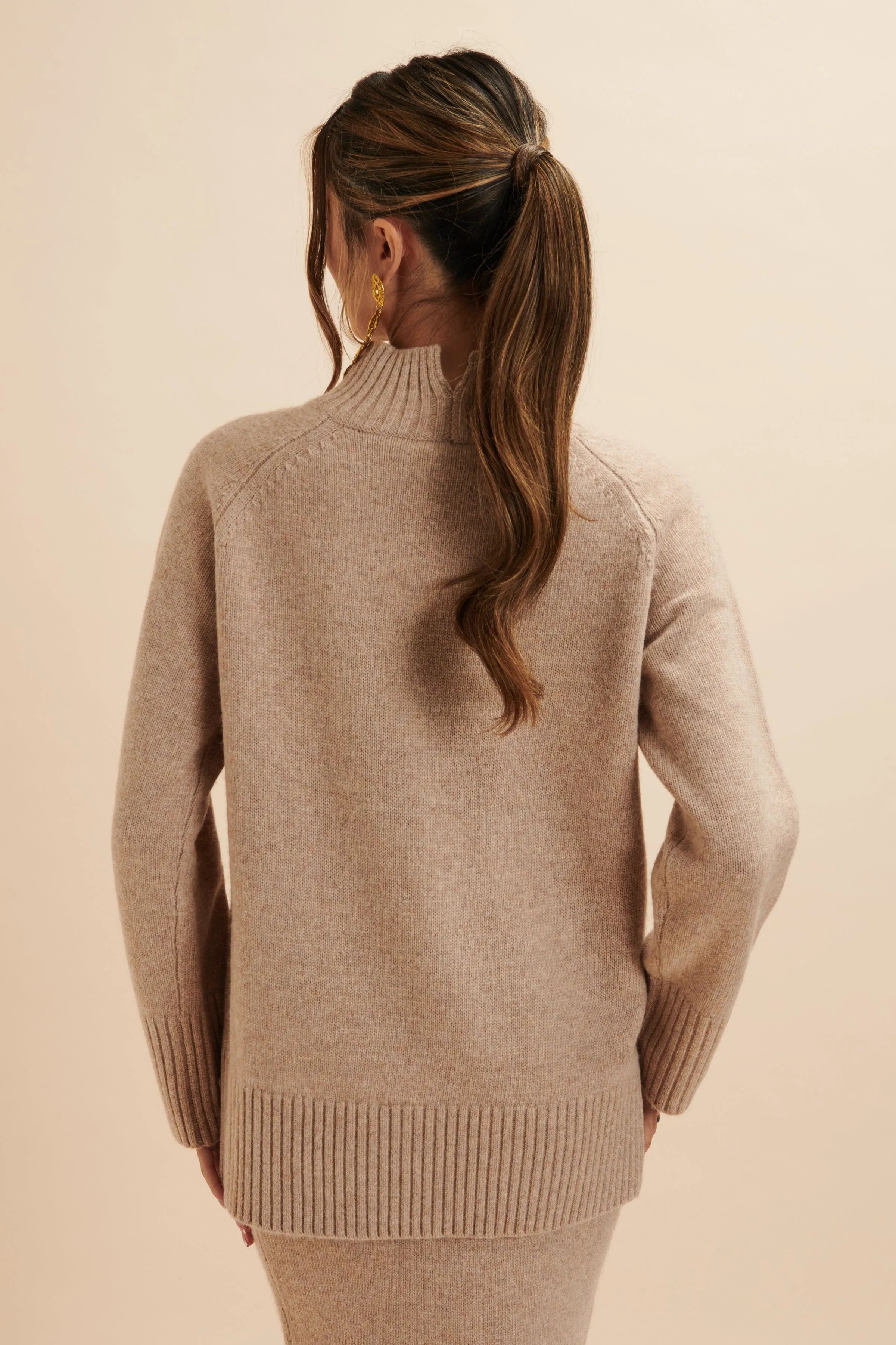 AMARI Knitted Cashmere Blend Jumper In Beige