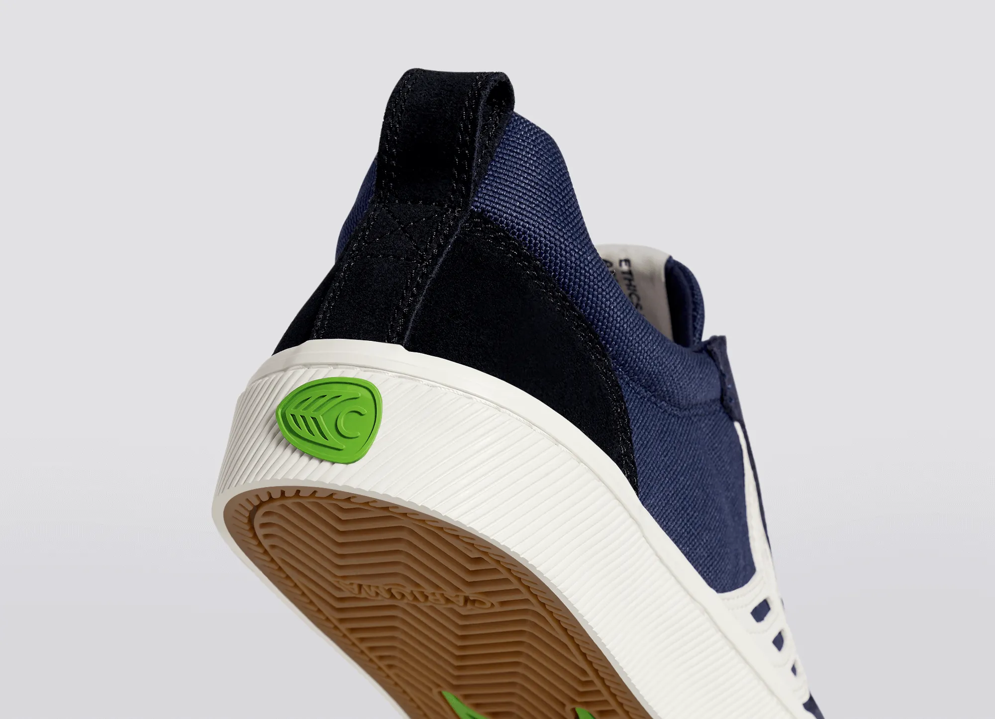 CATIBA PRO Low master-piece Navy Cordura Black Suede Ivory Logo Sneaker Women